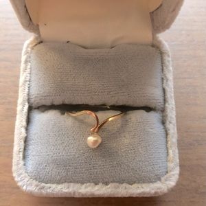 Biwa Pearl/10kt. Gold Ring. Size 6